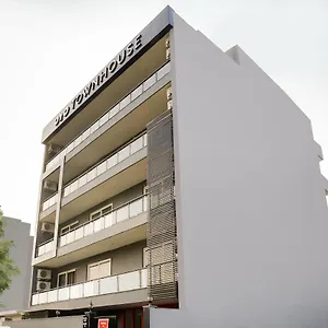 Oyo Townhouse 223 Kanhai Chowk Sector 45 3*, Gurgaon India