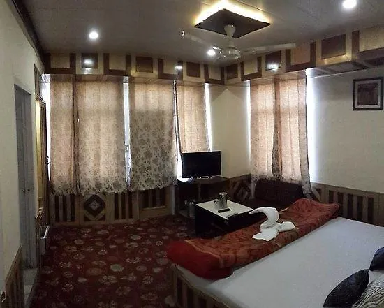 Hotel Amba Shimla